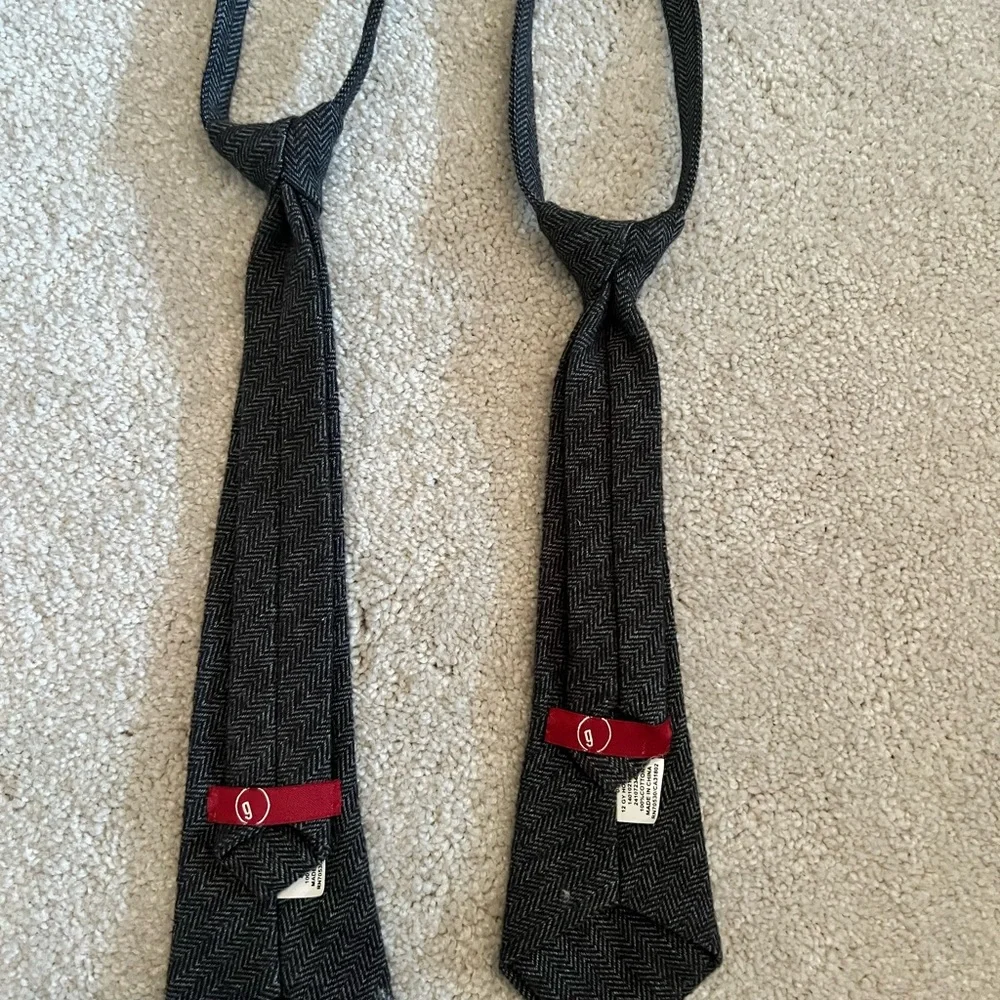 Matching boys Gymboree grey ties size 0-2 and 3+